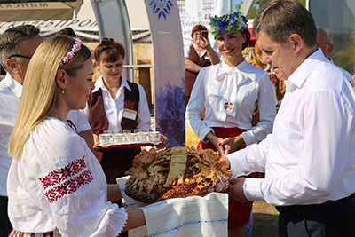 "Мінскхлебпрам "на рэспубліканскім свяце" Купалле"